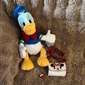 Disney Donald Duck Plush with Minnie Mouse Accessories